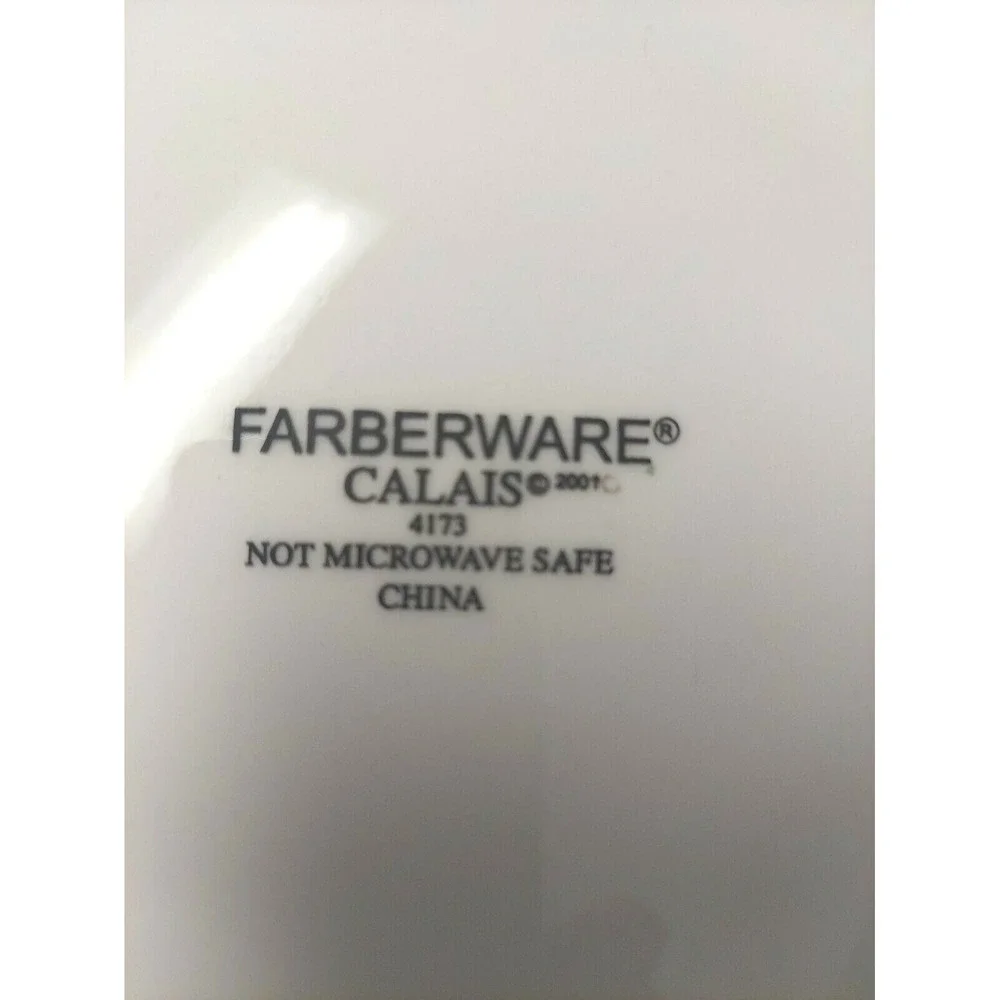 NEW Farberware‎ Calais Soup Salad Bowl White Embossed Rimmed Stoneware